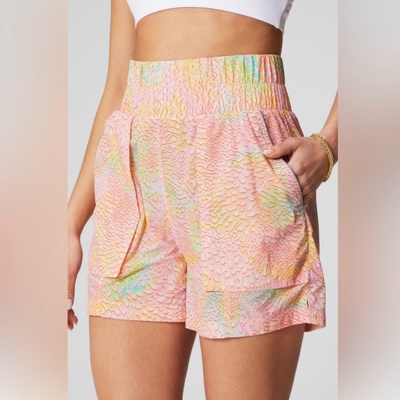NWT Fabletics Ultra High Waist Piped Nylon Short, coral leopard, S - Picture 1 of 12